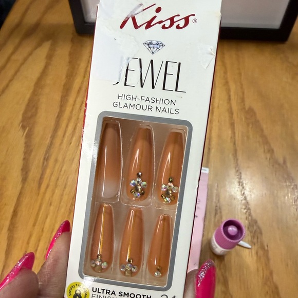 Press-On Nail Bundle 💅✨ NEW - Picture 2 of 9